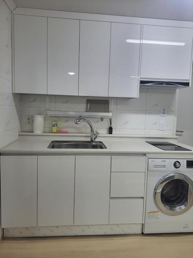 Newly Renovated 2 Bedroom Apartment #7 Seul Esterno foto