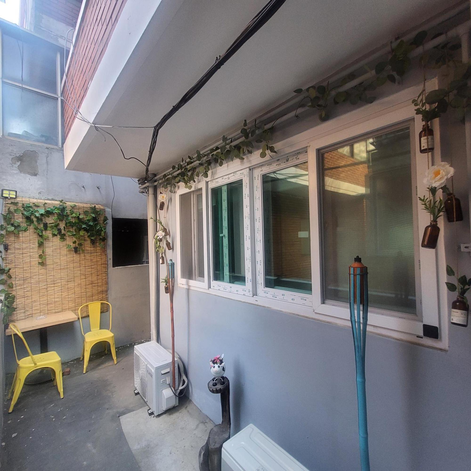 Newly Renovated 2 Bedroom Apartment #7 Seul Esterno foto